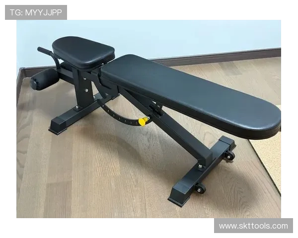 练腿必备的健身器材推荐:从深蹲架到腿举机,哪个更适合你? 练腿必备的健身器材推荐:从深蹲架到腿举机,哪个更适合你?