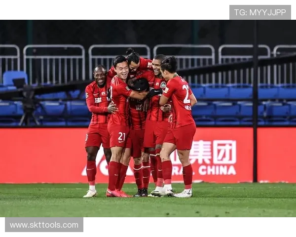 中超联赛河南建业队对恒大队比赛精彩回顾 中超联赛河南建业队对恒大队比赛精彩回顾