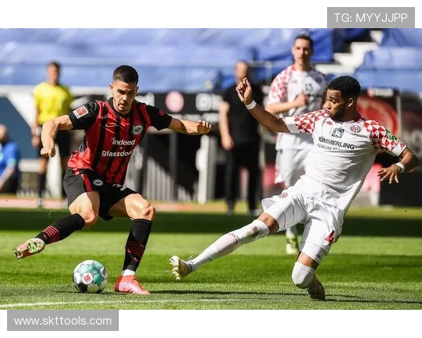 德甲球队排行与足彩榜单对比，提升足球投资的科学依据