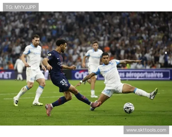 法甲比赛走势预测：数据模型与专家意见结合分析