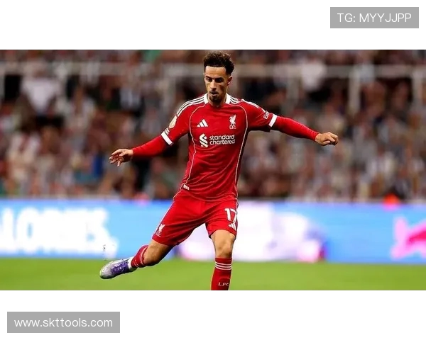 英超球队为何没有达到8名本土球员的现象解析