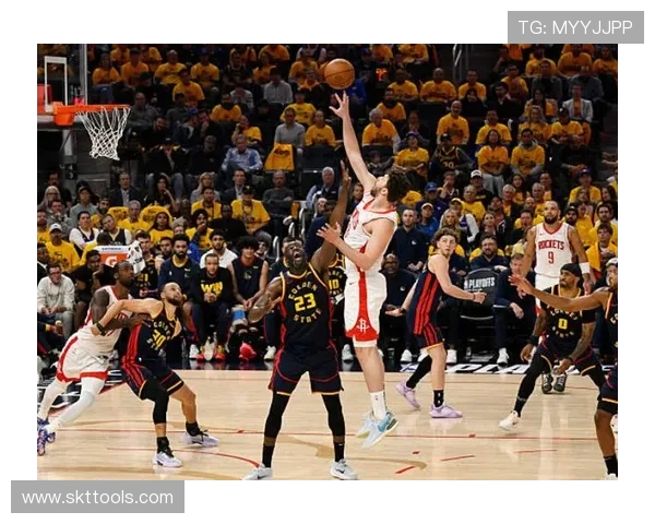 科尔谈追梦状态最佳时刻直言享受防守文班的挑战与乐趣